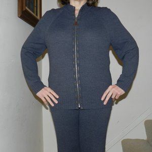 Saint John Sport two piece set like new